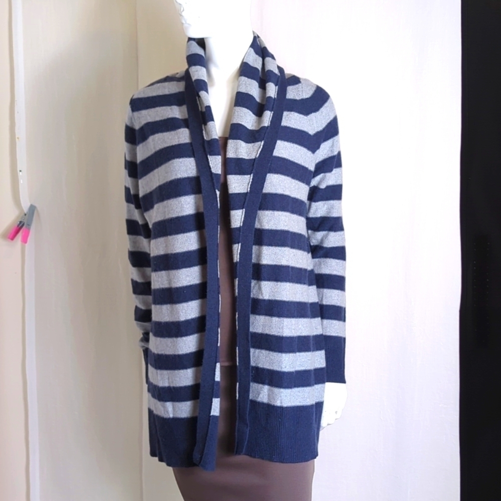 Joie Cashmere Sweater Size Small Navy and Gray